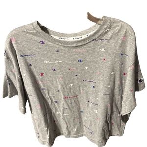 NWT Columbia cropped grey tee with signature x c on it so cute 🥰 size 2x